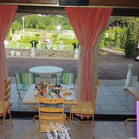 Apartment Le Manoir De Goliath *