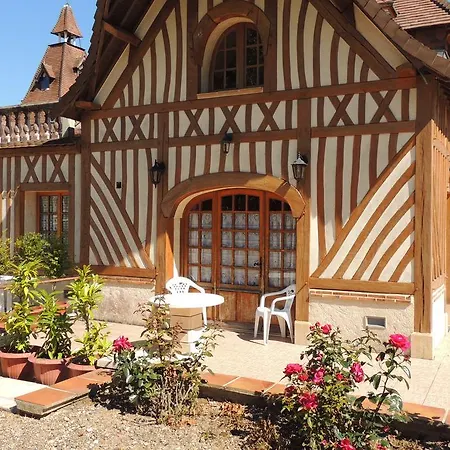 Le Manoir De Goliath Apartment