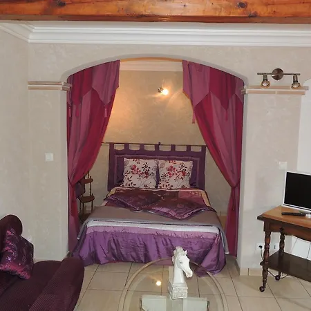 Apartment Le Manoir De Goliath *