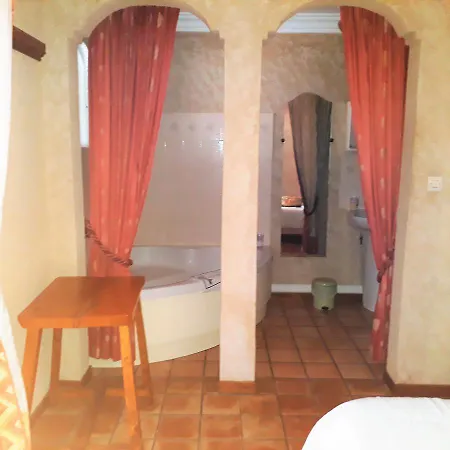 Le Manoir De Goliath Apartment *