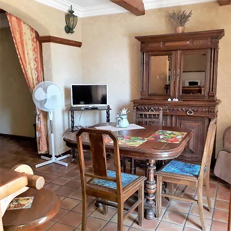 Apartment Le Manoir De Goliath